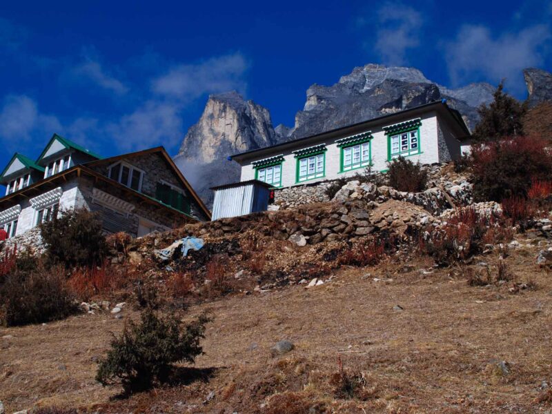 Khumjung Village (3,780m)