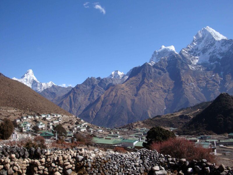 Khumjung Village (3,780m)