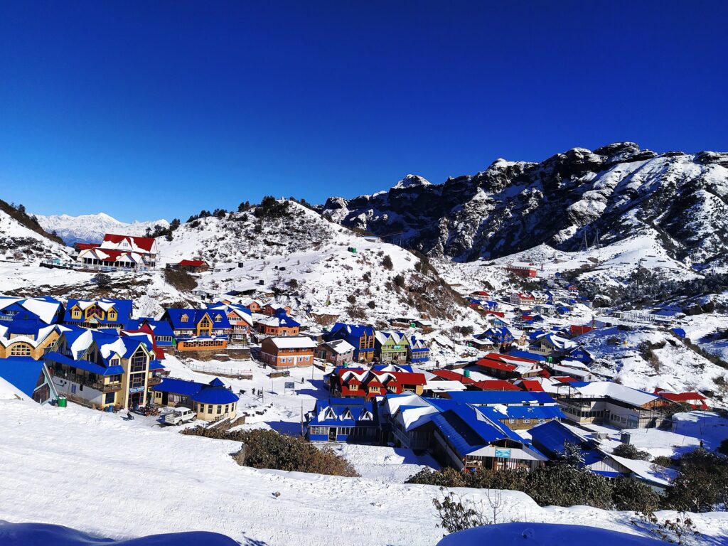 Kalinchowk Kuri Village While Snowing