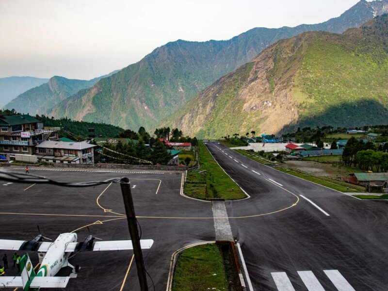 What to expect on the trail from Thukla to Lukla