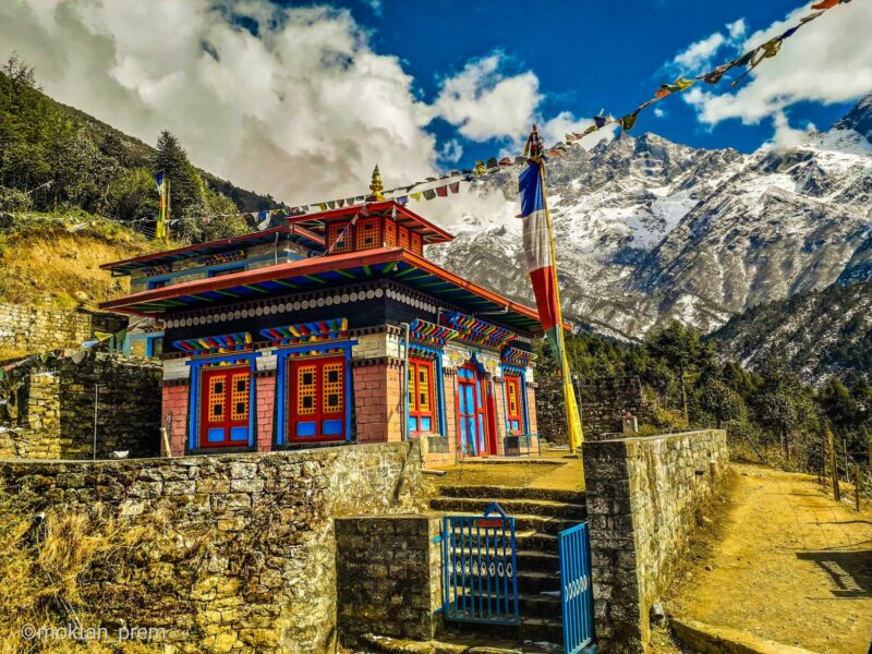 What to expect on the trail from Thukla to Lukla