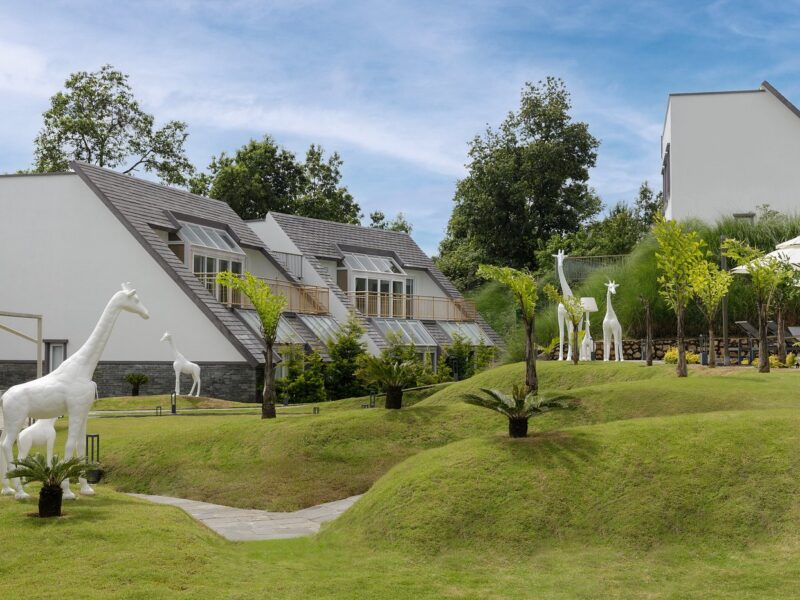 Himalayan Hideaway Resort Pokhara, The Centara Collection